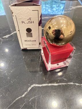 NIB MiniLuxe Nail Polish -Run The World